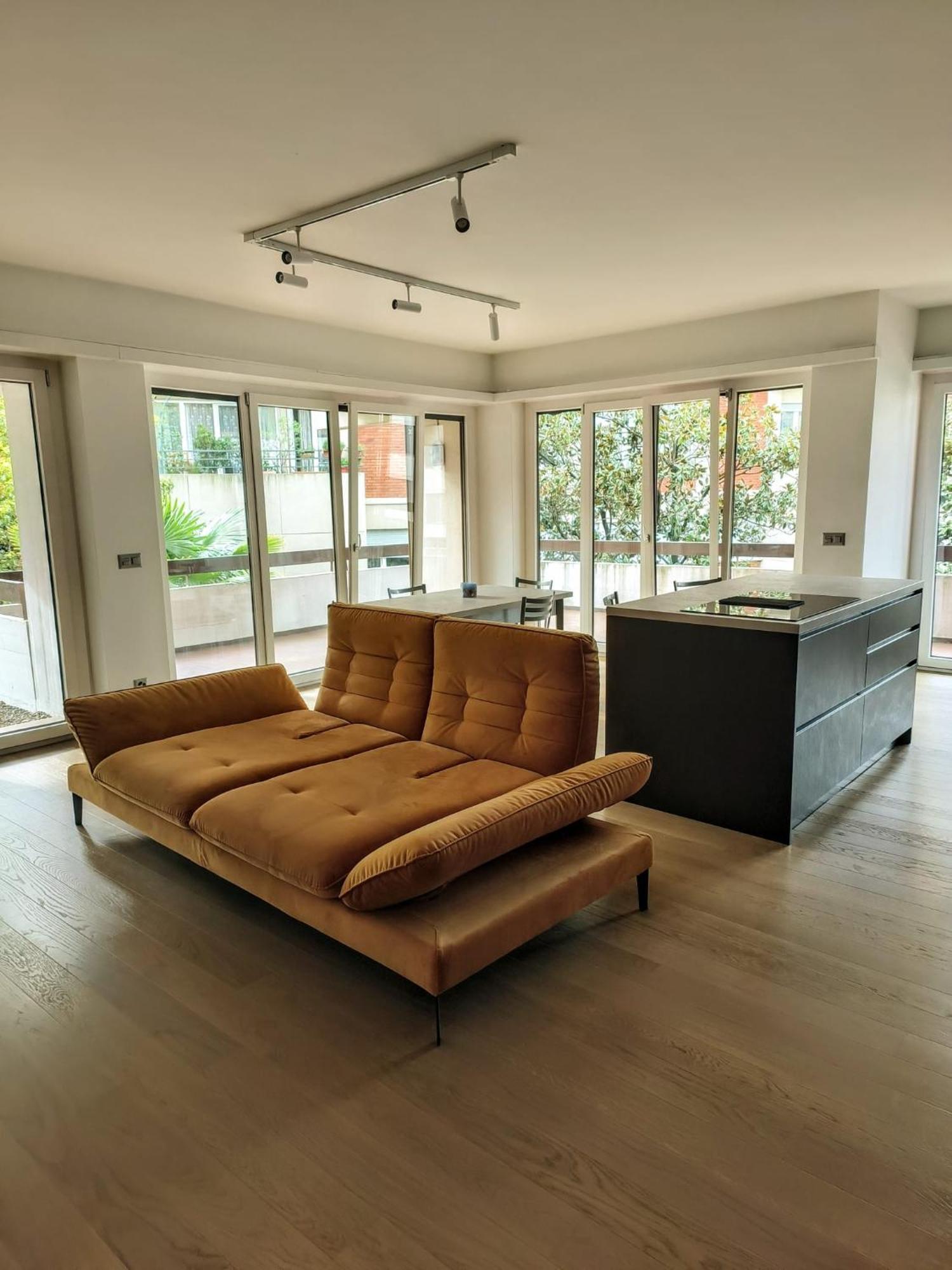 Regina Design Lugano